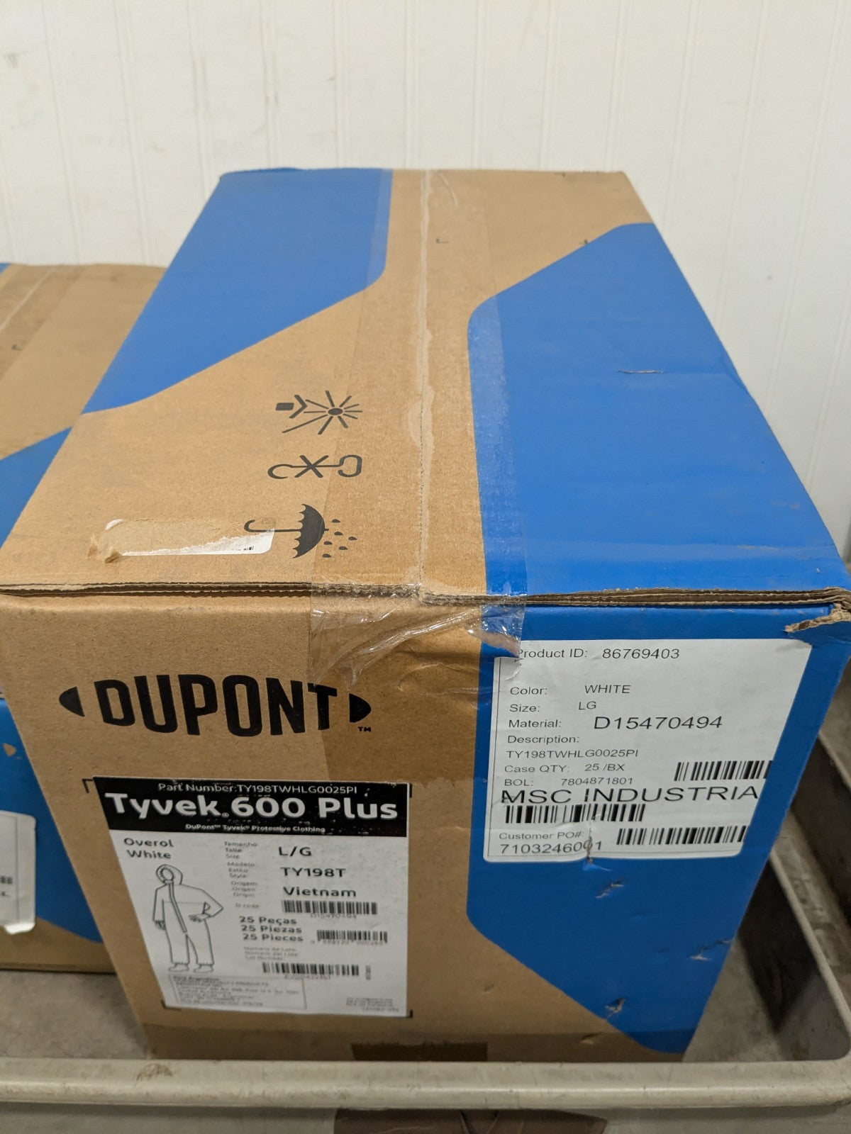 (25) DuPont Tyvek 600 Coveralls w/ Elastic Cuffs, Hood & Serged Taped Seams Sz L