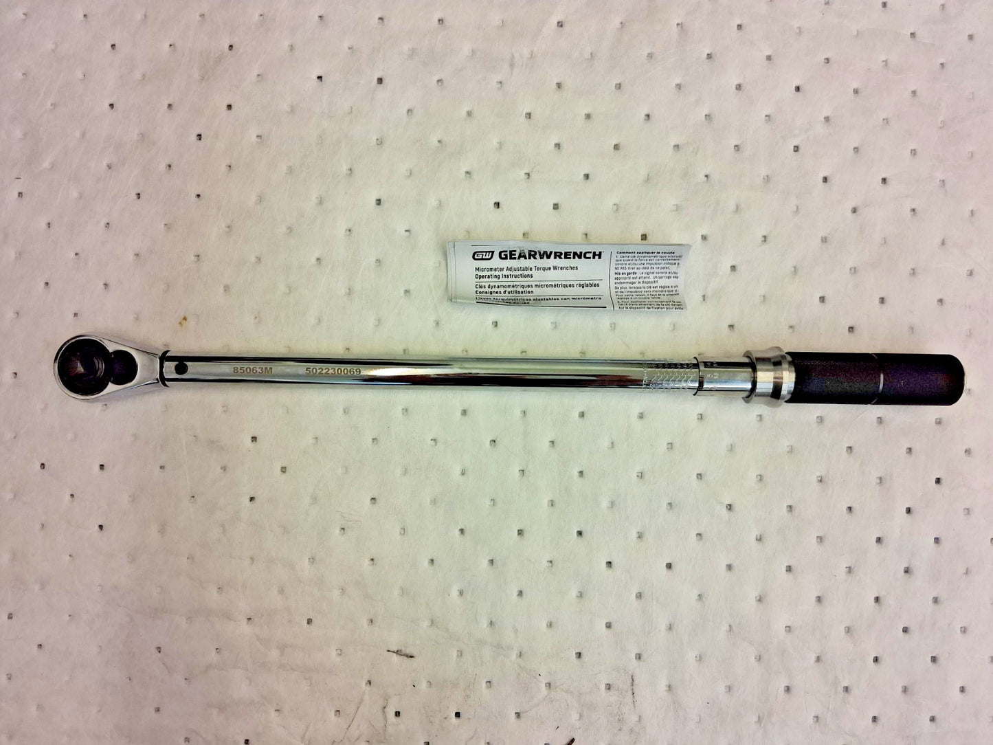 GEARWRENCH Torque Wrench 1/2 in Drive Square Drive 150ft-lb Max 85063M