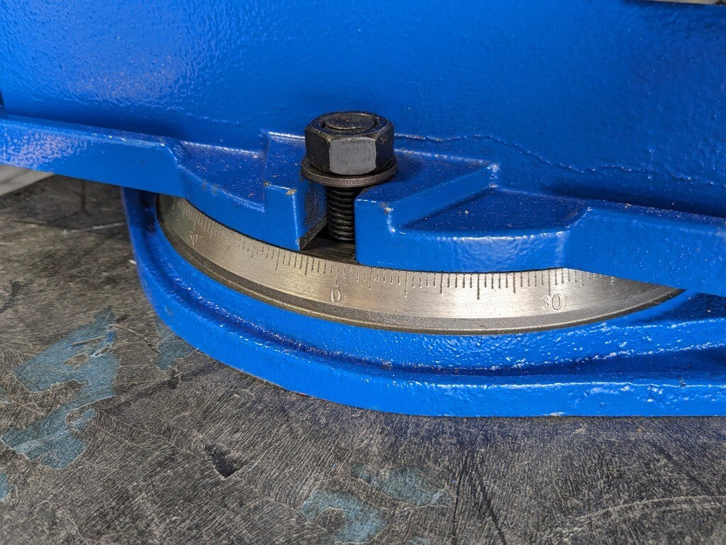 Unbranded Machine Vise: 6" Jaw Width Horizontal Swivel Base