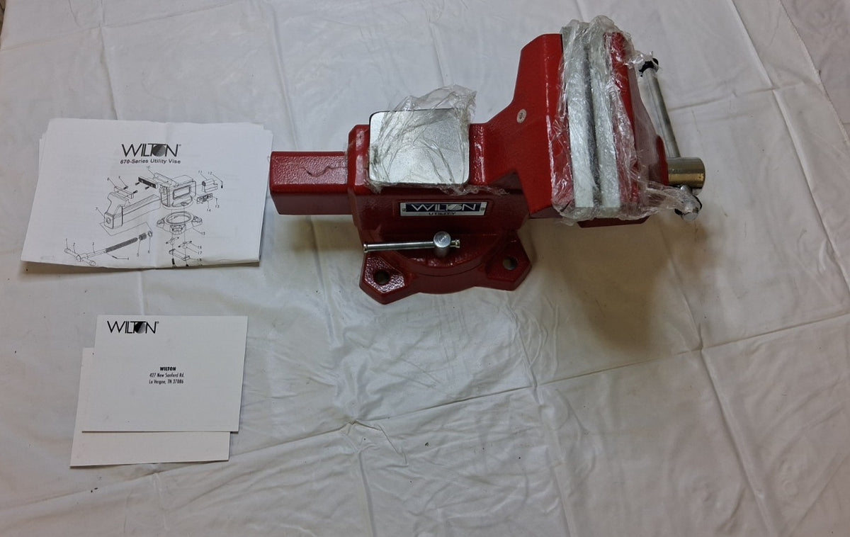 Wilton Bench & Pipe Combination Vise 5" Jaw Opening 3-1/4" Throat Depth 28819