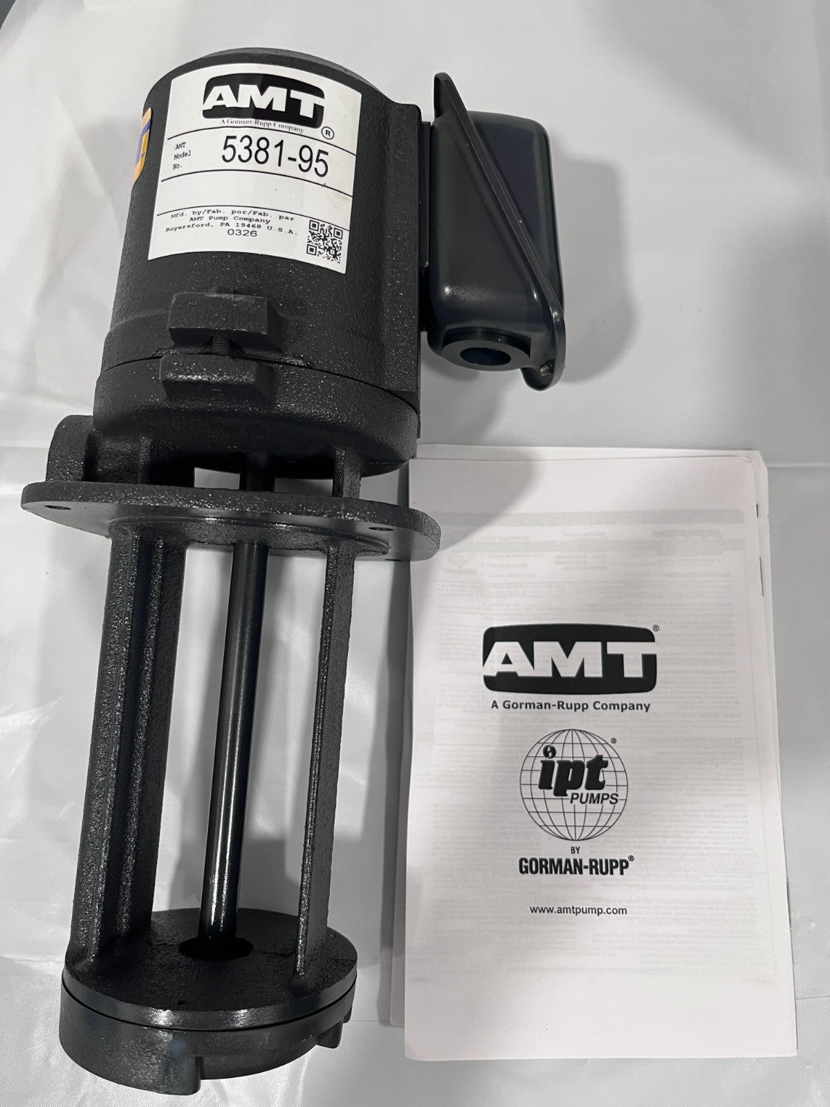 AMT Immersion Pump 1/8 hp, 230/460V 3 Phase 3,450 RPM Cast Iron Housing