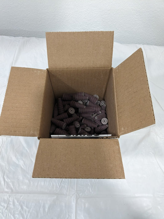 3M Straight Cartridge Roll 0.625" Diam, 1.500" OAL, P240G, AO Qty 100 7010309061