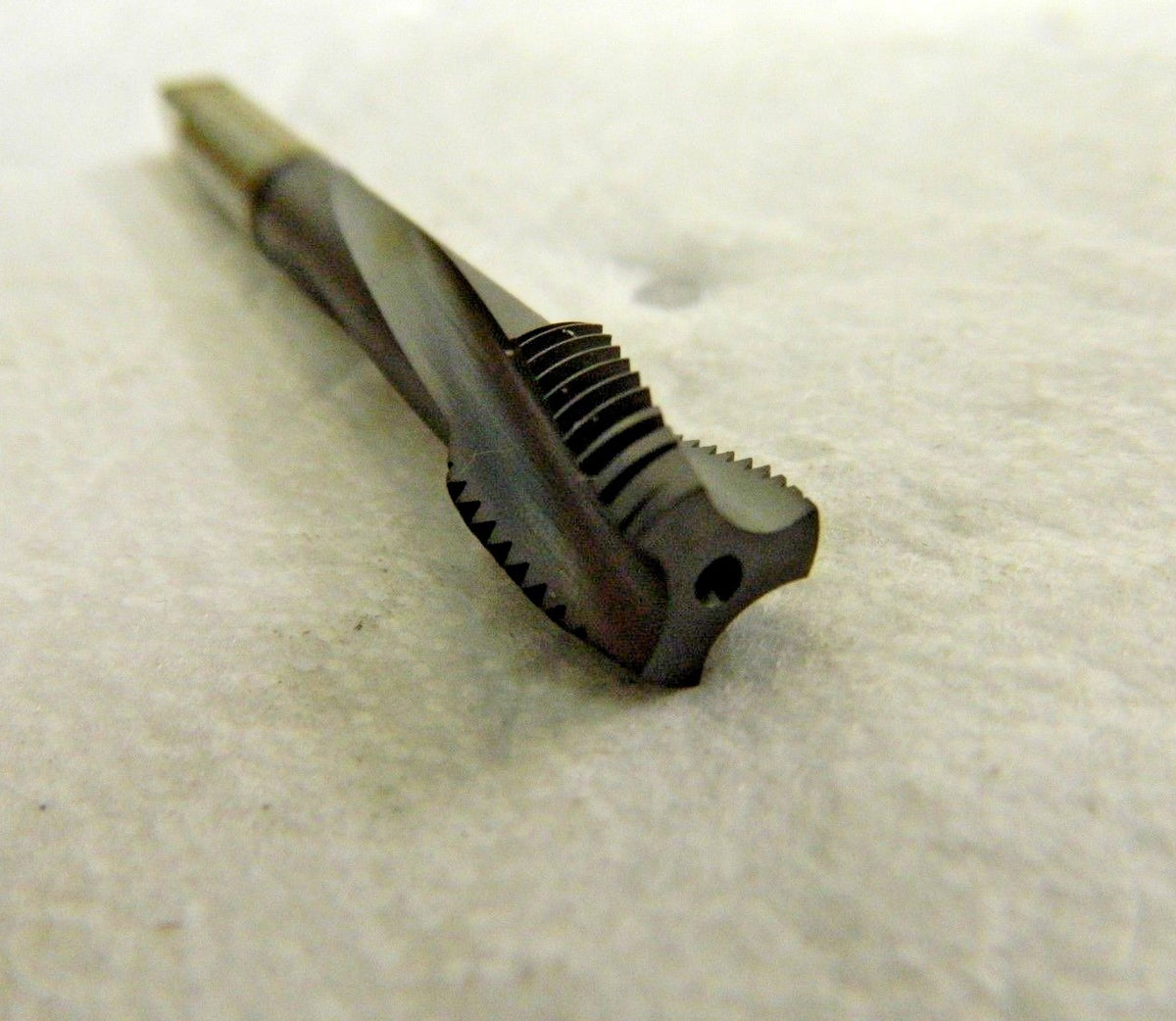 Kennametal Slow Spiral Flute Tap 7/16-20 UNF H3 3FL Vanadium HSS #4131098