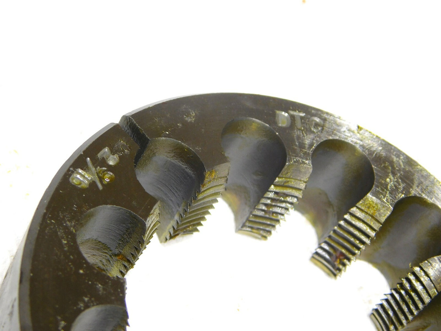 DTC HSS Adjustable Round Split Die 2-9/16-12 Thread Right Hand 4 OD 74734039