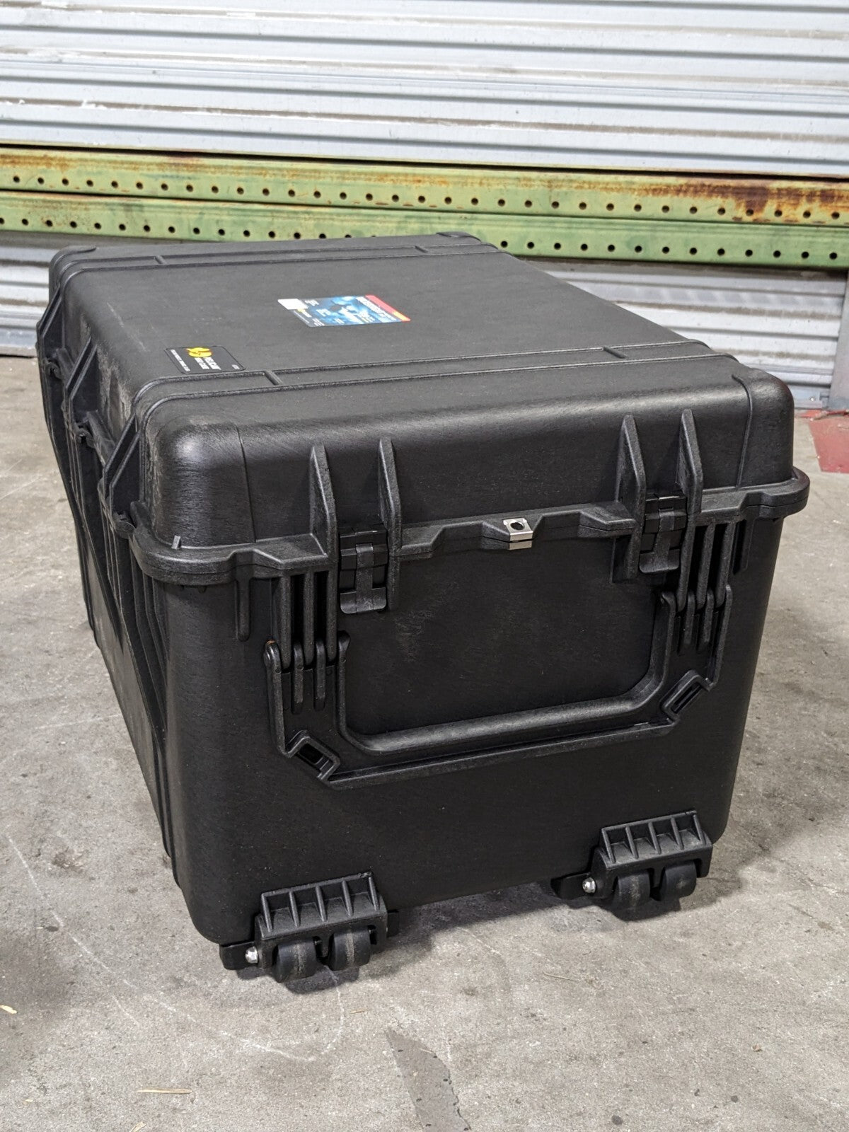 Pelican 1660 Protector Hard Case w/ Foam 31" x 23" x 19" Parts /