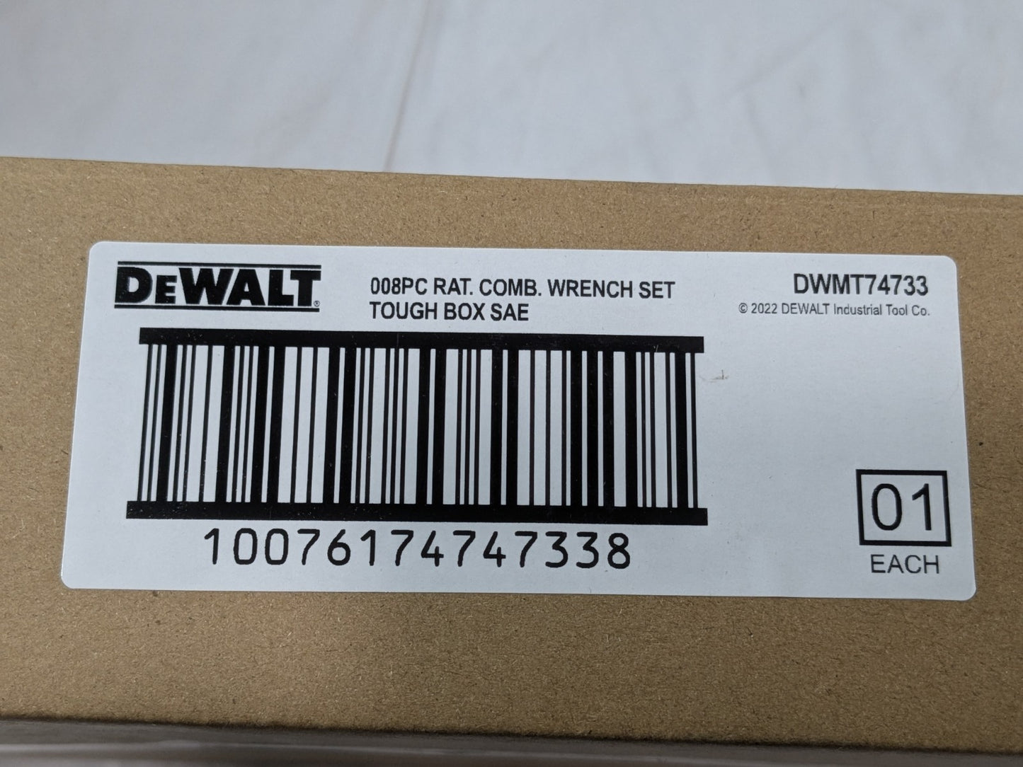 DeWalt 8 Piece Ratcheting SAE Combination Wrench Set DWMT74733