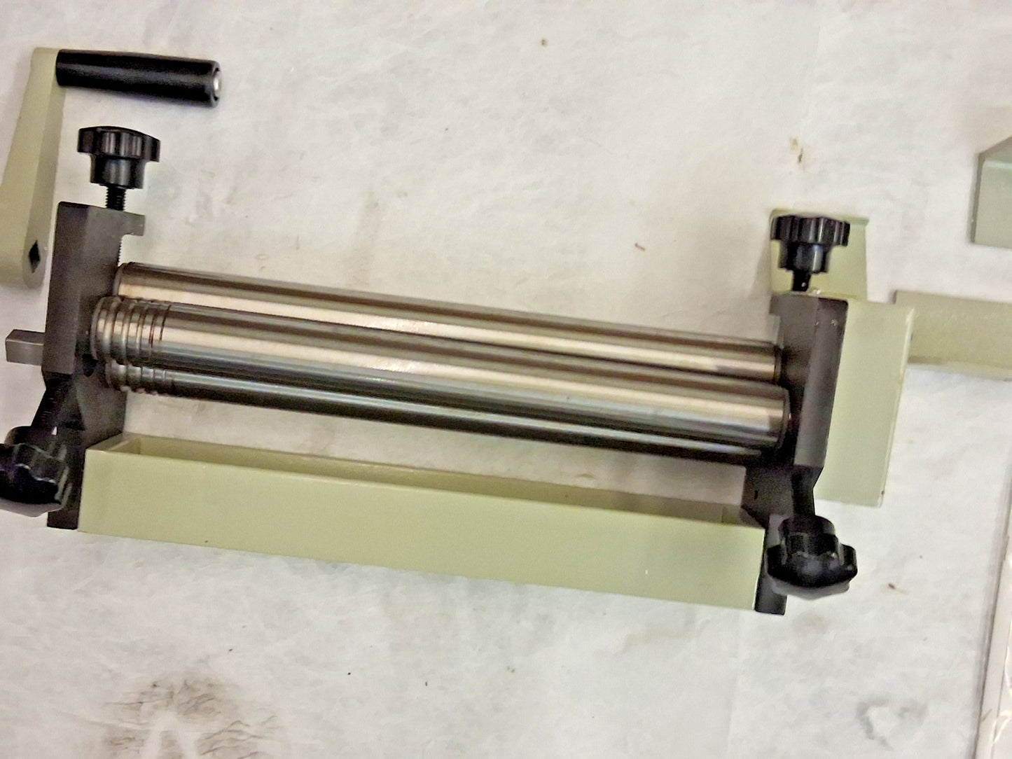 Baileigh Manual Bench Slip Roll 12" Max Forming Width 1007290