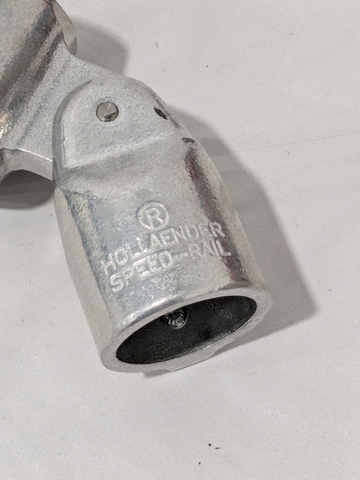 Hollaender Speed-Rail Adjustable Elbow: 1-1/4" Pipe 17-7