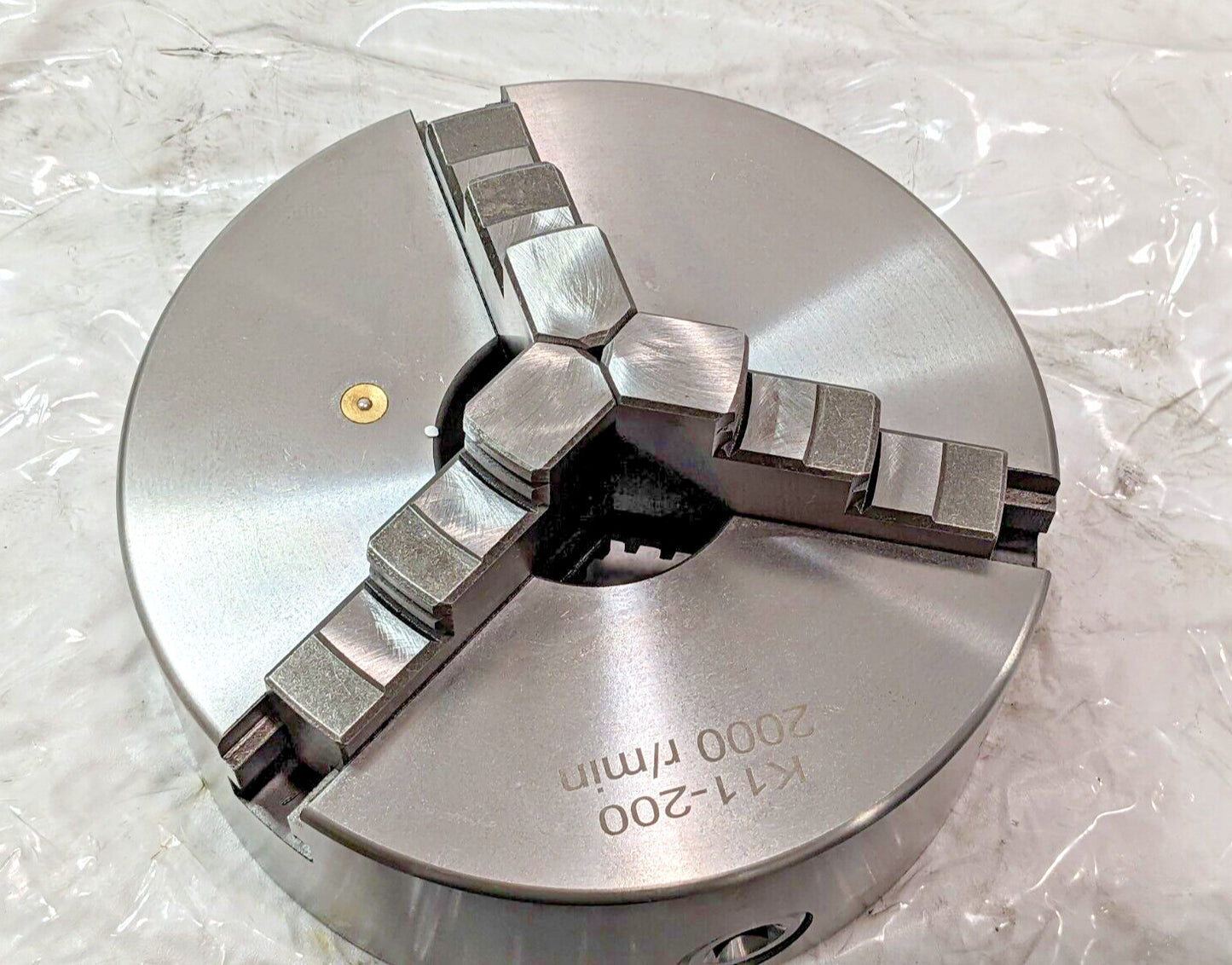 3-Jaw Self-Centering Manual Lathe Chuck 8" Dia Plain Back Mount K11-200 429-3008