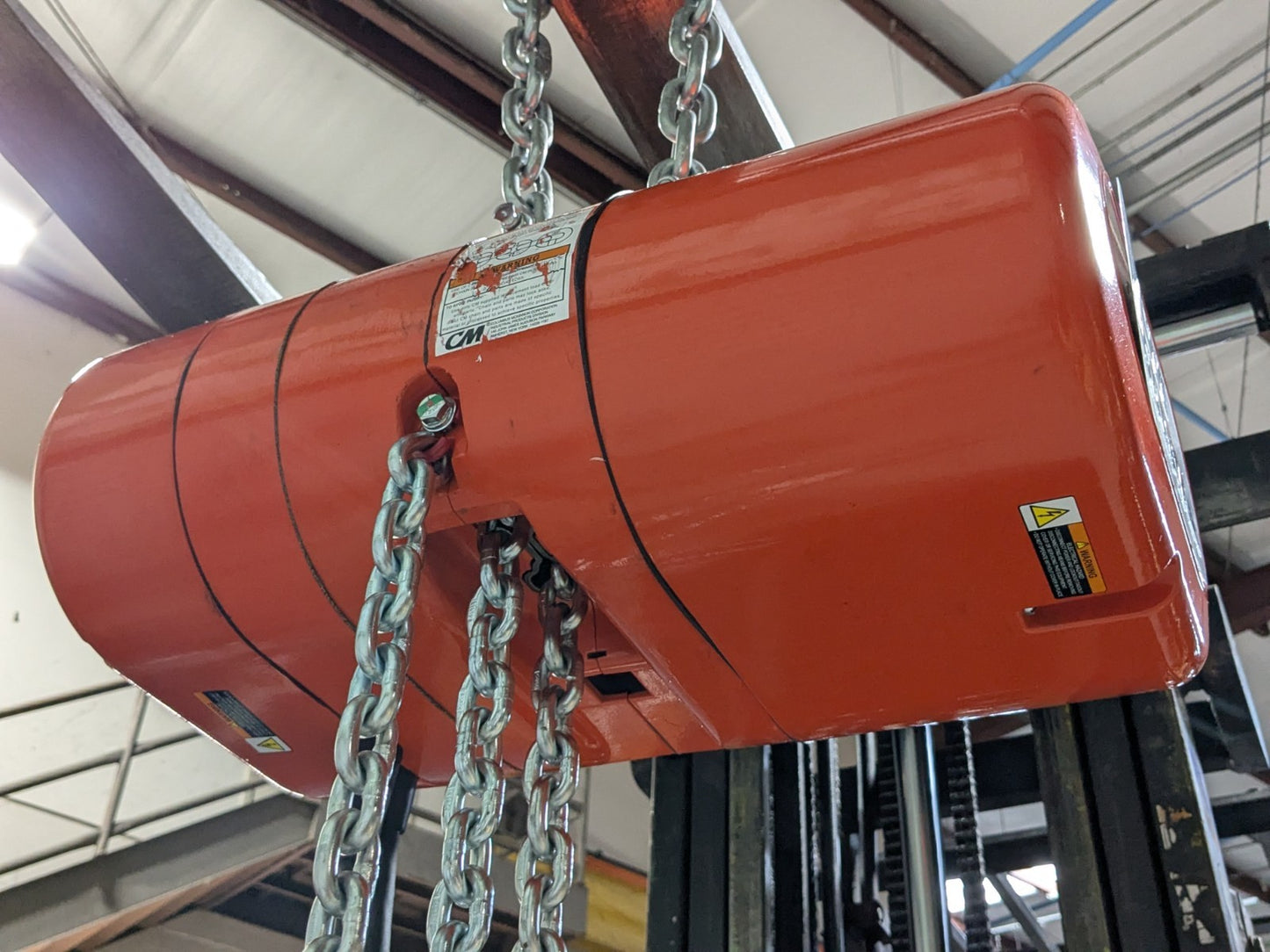 CM Lodestar Electric Chain Hoist 1 Ton Capacity 10 Ft Lift 16 FPM 110v 3522CF