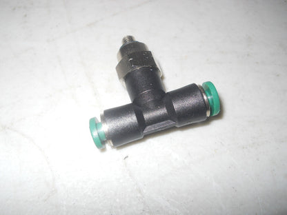 Parker 1/8" Tube O.D Swivel Male Branch Tee Nitrile Qty. 29 #372GC-2-0