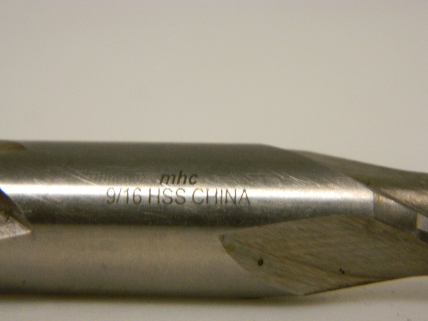 MHC HSS Sq End Mill 9/16" 1-1/8" LOC 5/8" Shank Diam 4-1/2"