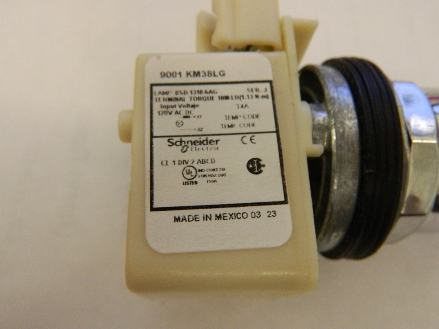 SCHNEIDER ELECTRIC Push-Button Switch: 30 mm Mounting Hole Dia 9001K3L38LGG