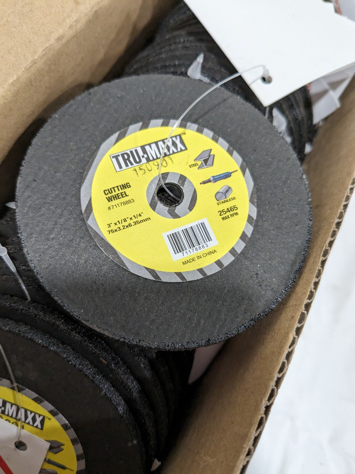 TRU-MAXX Cutoff Wheel: Type 1, 3" X 1/8" X 1/4" Qty 50 613150
