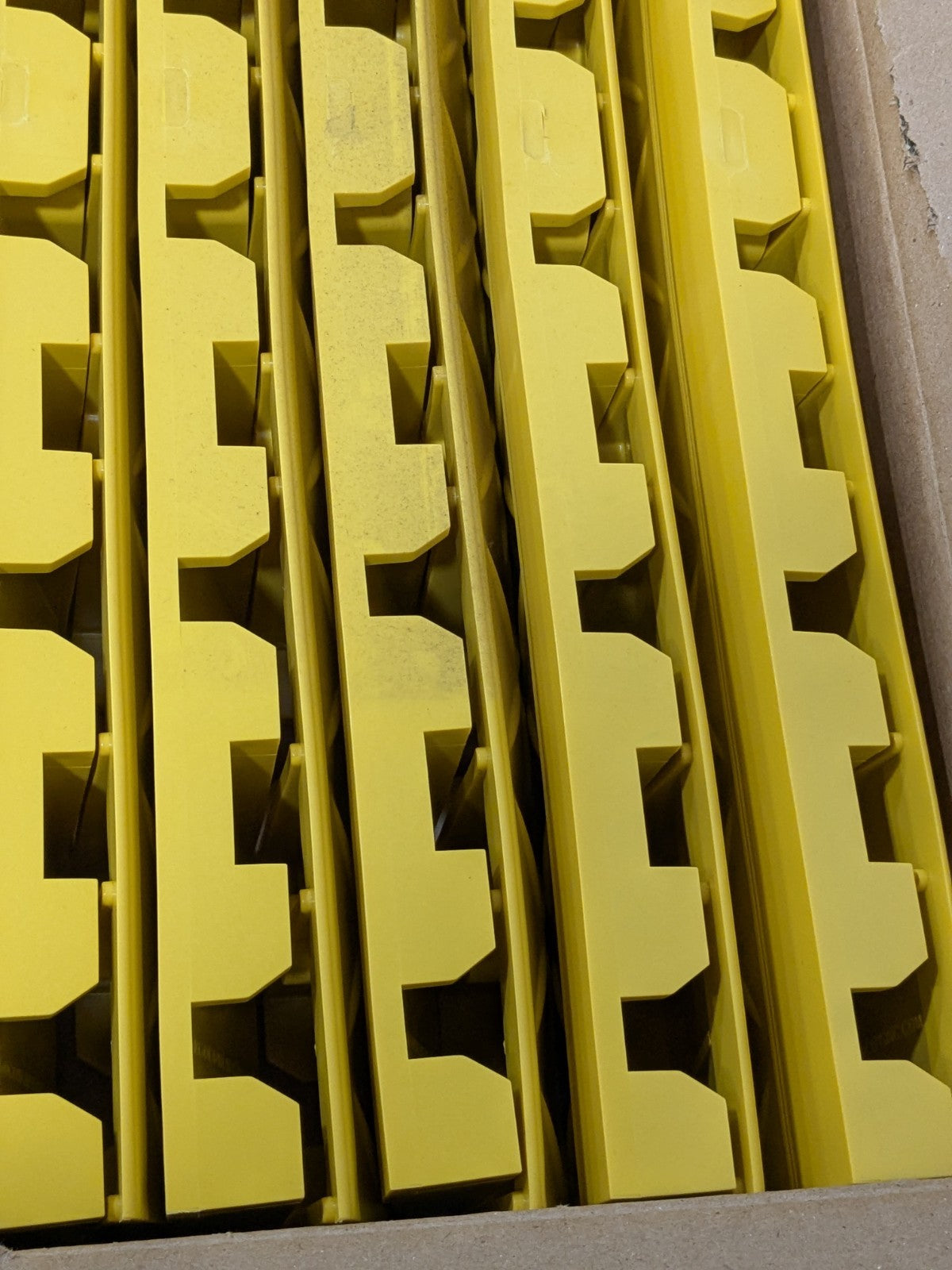 Ergo Advantage Safe-Flex Ramp Edge, Pvc, 4 In W X 18 In L, Yellow, Qty 10 A3-Y