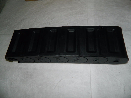 Hubbell Workplace Nylon Enclosed Cable and Hose Carrier 1FT.  ET1530-7.7-1.0