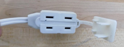 Lutron Maestro Three Receptacle Wireless Lamp Dimming Module MRF2-3PD-3-WH