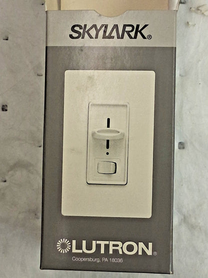Lutron Skylark LED Dimmer 150/600 W Single-Pole/3-Way SCL-153P-WH