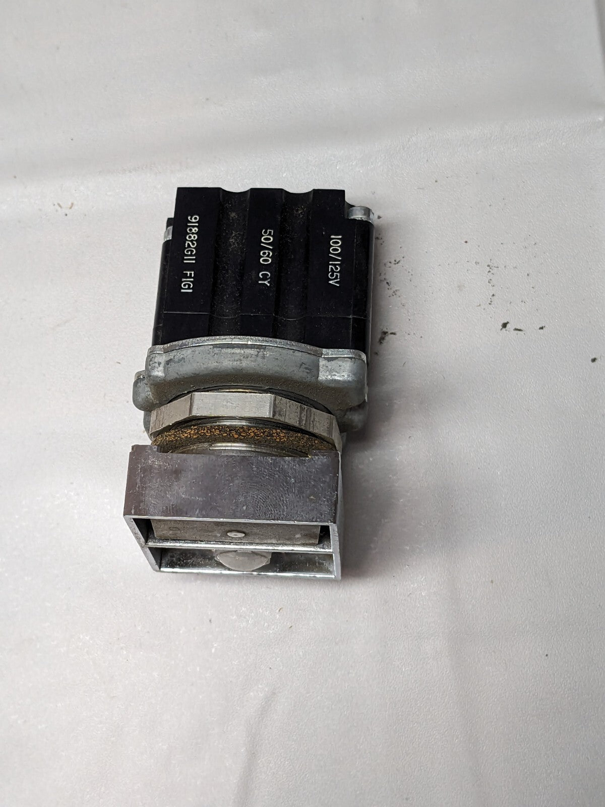 CUTLER-HAMMER,COMPACT PUSHBUTTON WITH INDICATOR LIGHT 120V 50/60HZ E30DA