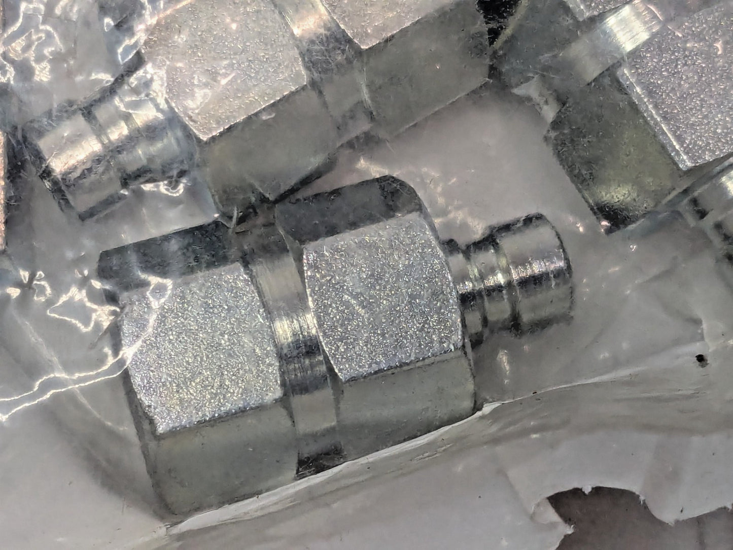 Parker Steel Hydraulic Quick Couplings 1/4" Body Dia X 3/8"-18NPTF QTY 10 PN253F