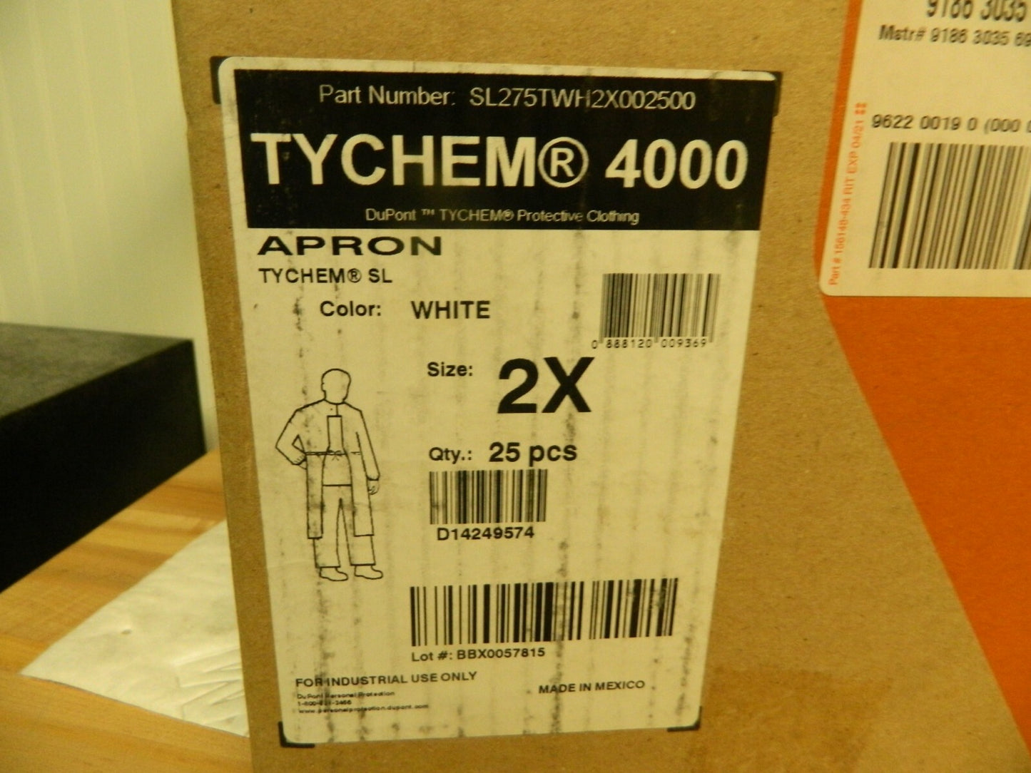 Dupont Chemical Resistant Coat Apron 44" Long White 2XL Qty 25 SL275TWH2X002500