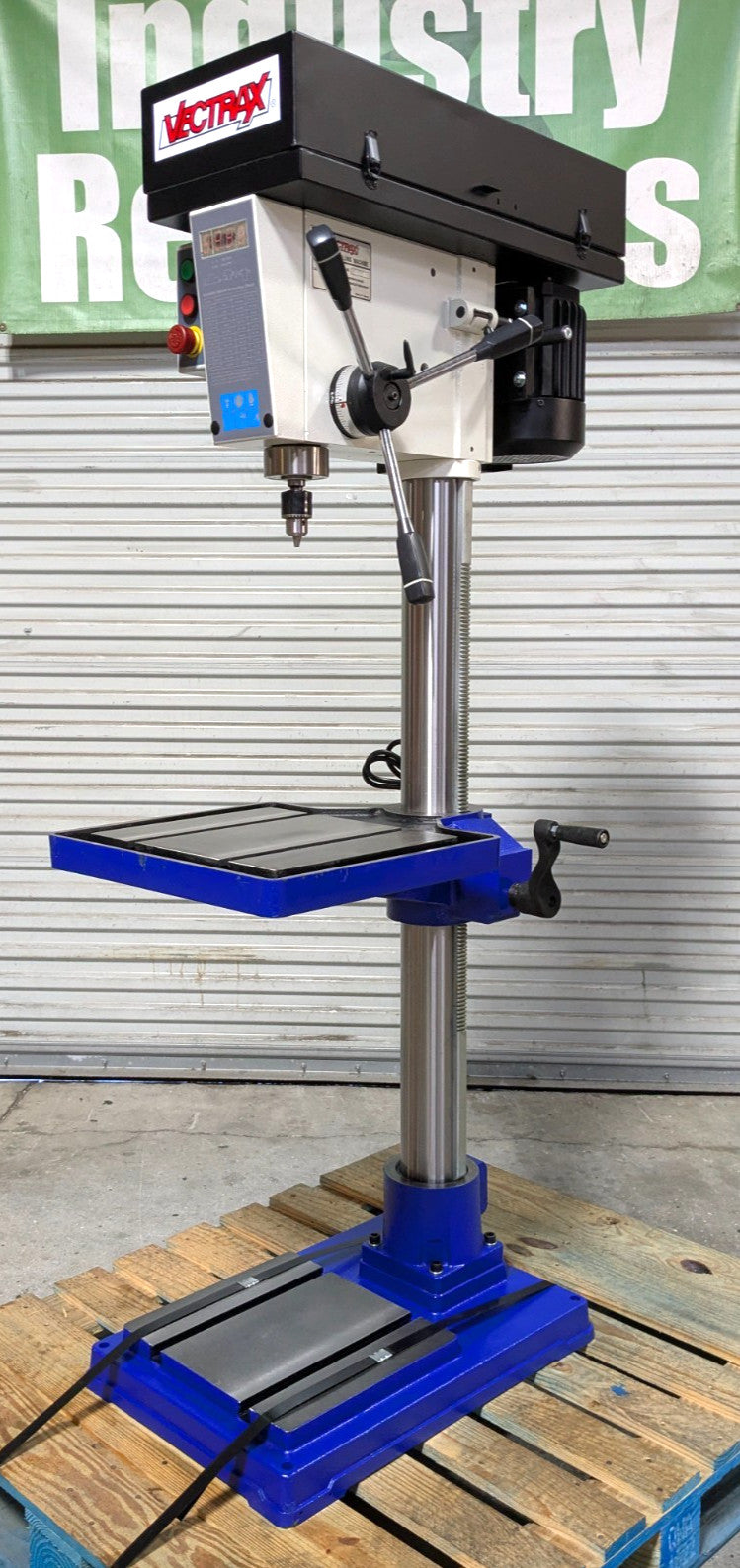 VECTRAX  RF-19V Drill Press  20" Swing  115V  1HP  0-2000 RPM  *Scratch & Dent*