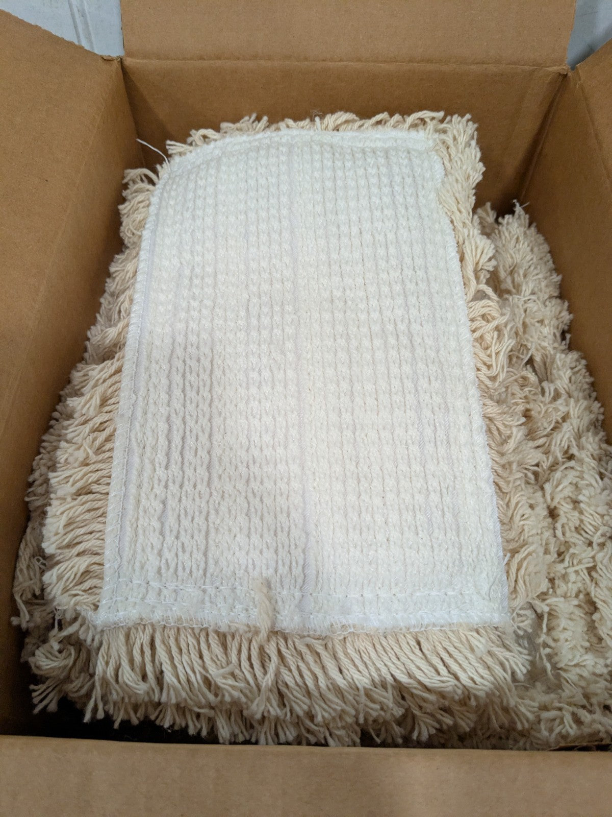 (12) Rubbermaid Wall Washer Replacement Pads, Launderable Cotton FGS29900WH00