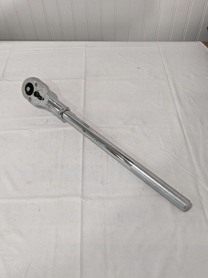 PARAMOUNT Standard Ratchet: 3/4" Drive, Pear Head 20" OAL PAR-34RHT-A