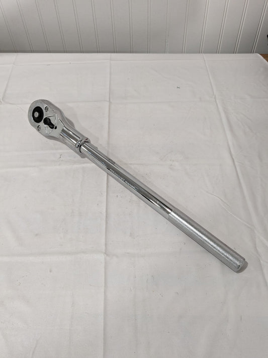 PARAMOUNT Standard Ratchet: 3/4" Drive, Pear Head 20" OAL PAR-34RHT-A