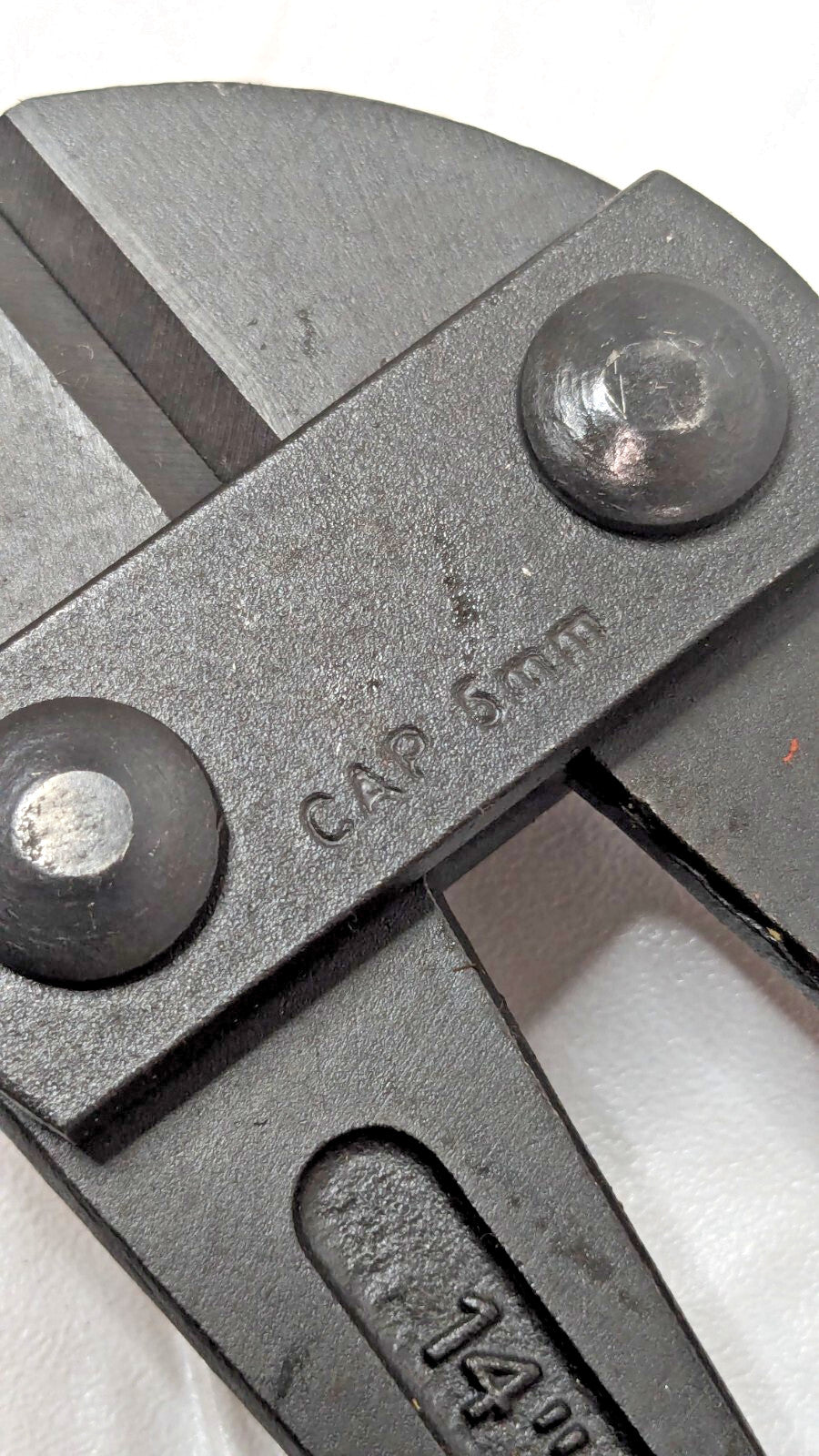 14" Heavy-Duty Bolt Cutters QTY 2 00676270