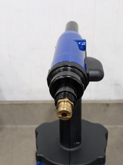 RivetKing Air Rivet Tool: 3/16" Capacity, 5/8" Stroke Length ZT-6000-V