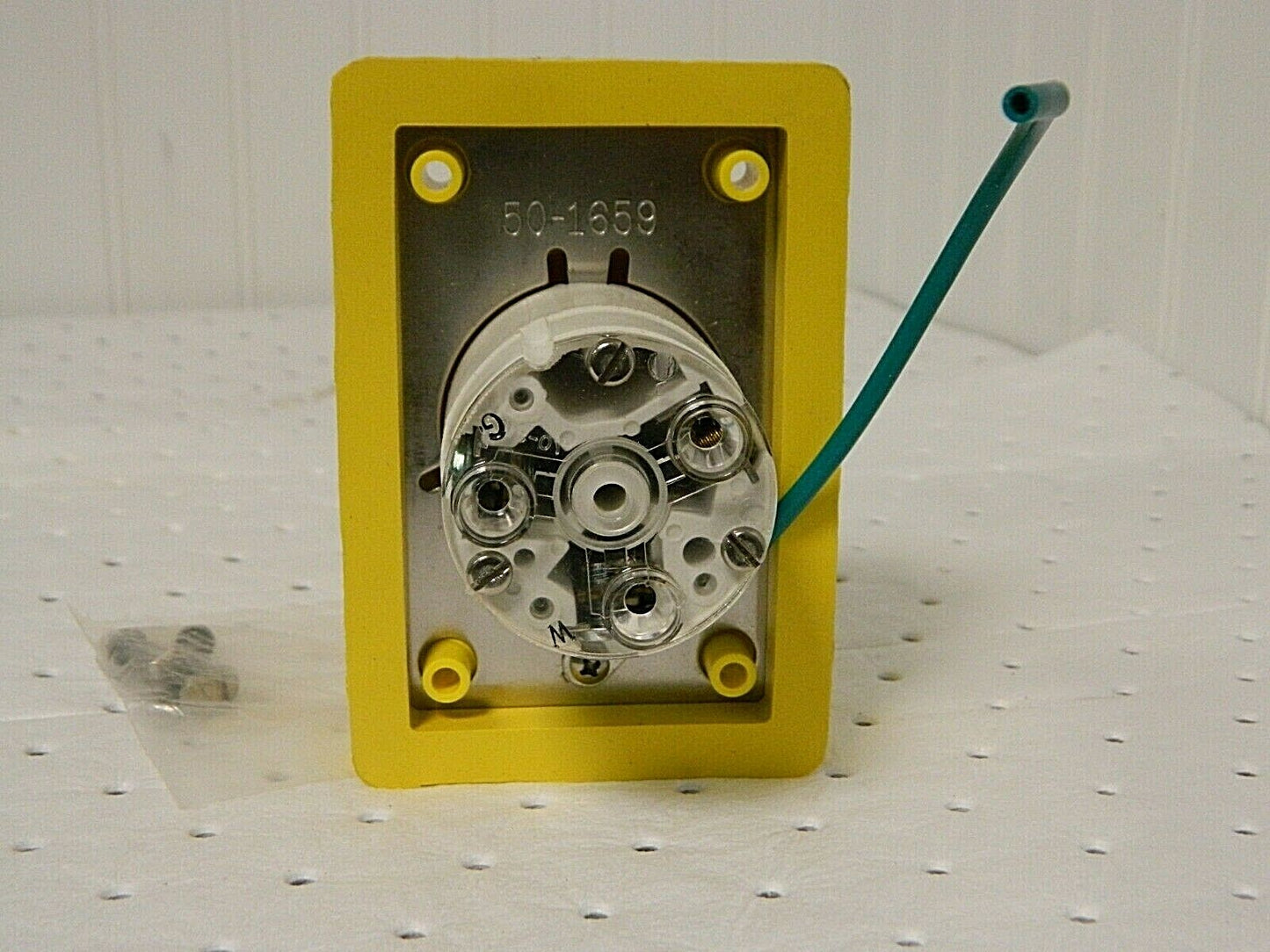 Woodhead 277 VAC 30 Amp L7-30R NEMA Ungrounded Receptacle 69W49