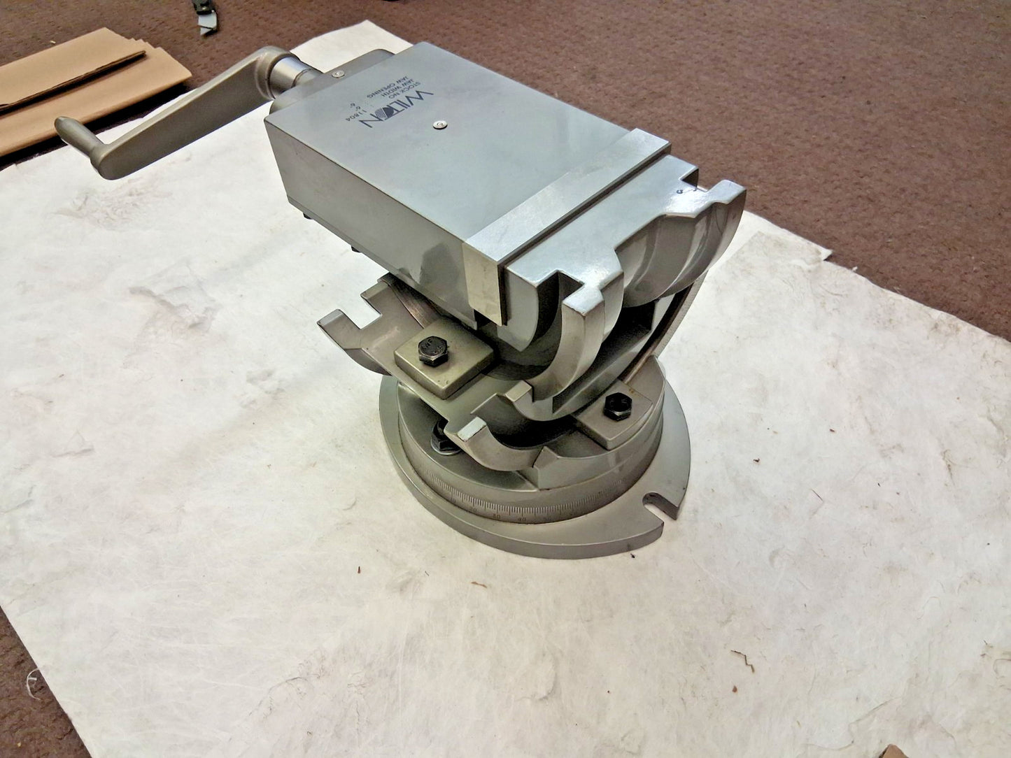 Wilton Swivel Base Machine Vise Single-Station 6.00" Jaw Width 11804
