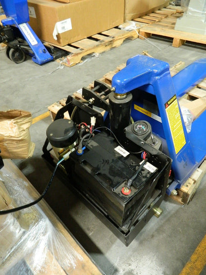 WorkSmart Battery Operated Scissor Lift 3000 lb Capacity WS-MH-LFTB1-115