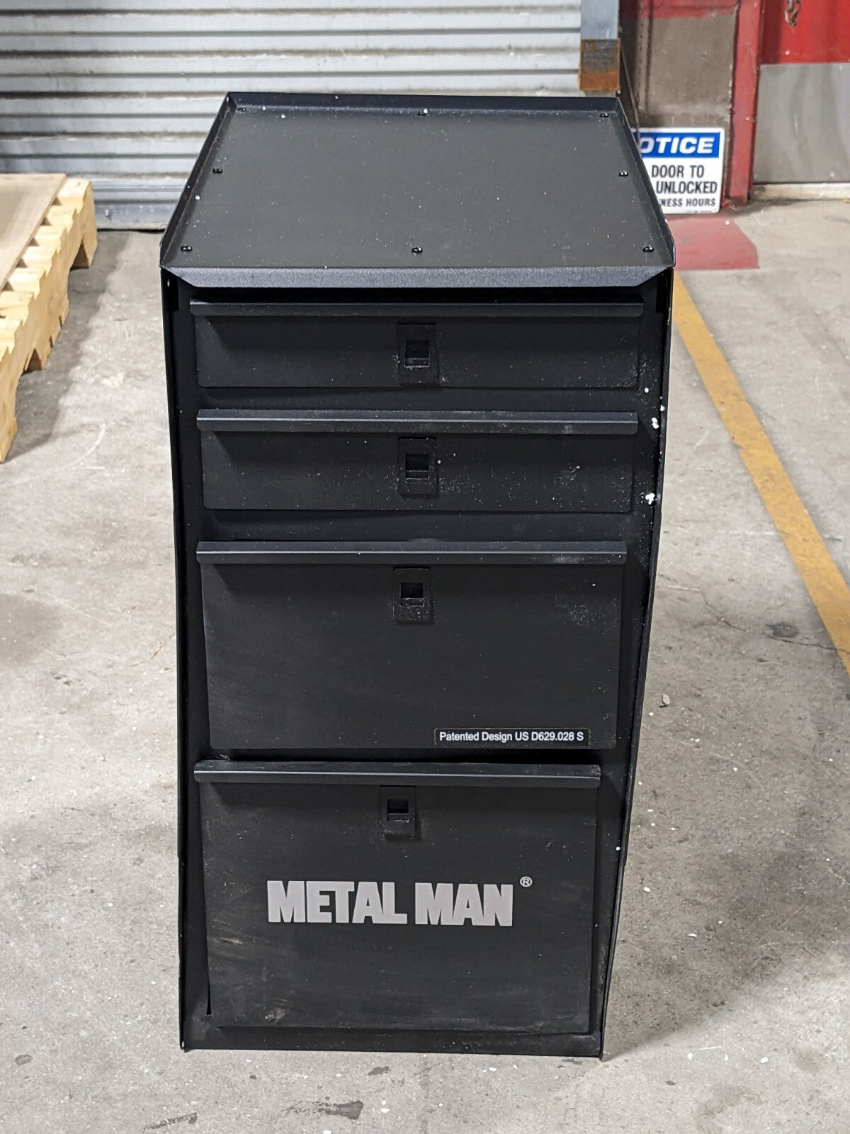 Metal Man Deluxe Welding Tool Box Storage Cabinet 4 Drawer DWC1 Scratch N Dent