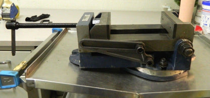 Gibraltar Swivel Machine Vise 6" Wide Jaw 6" Opening Cap 70038161 DAMAGED