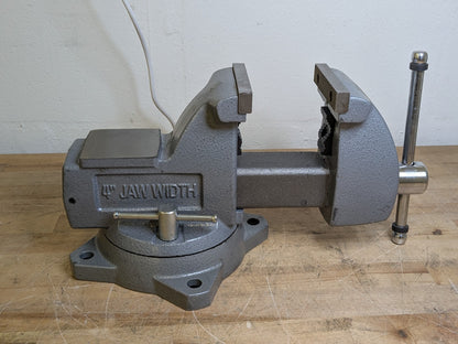 Wilton Mechanics Bench Vise w/ Swivel Base 4" Jaw Width 4-1/2" Opening