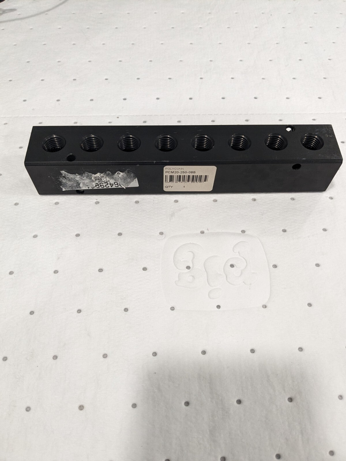 Manifold: 3/8" Inlet, 1/4" Outlet, 2 Inlet Ports, 8 Outlet Ports PCM20-250-08B