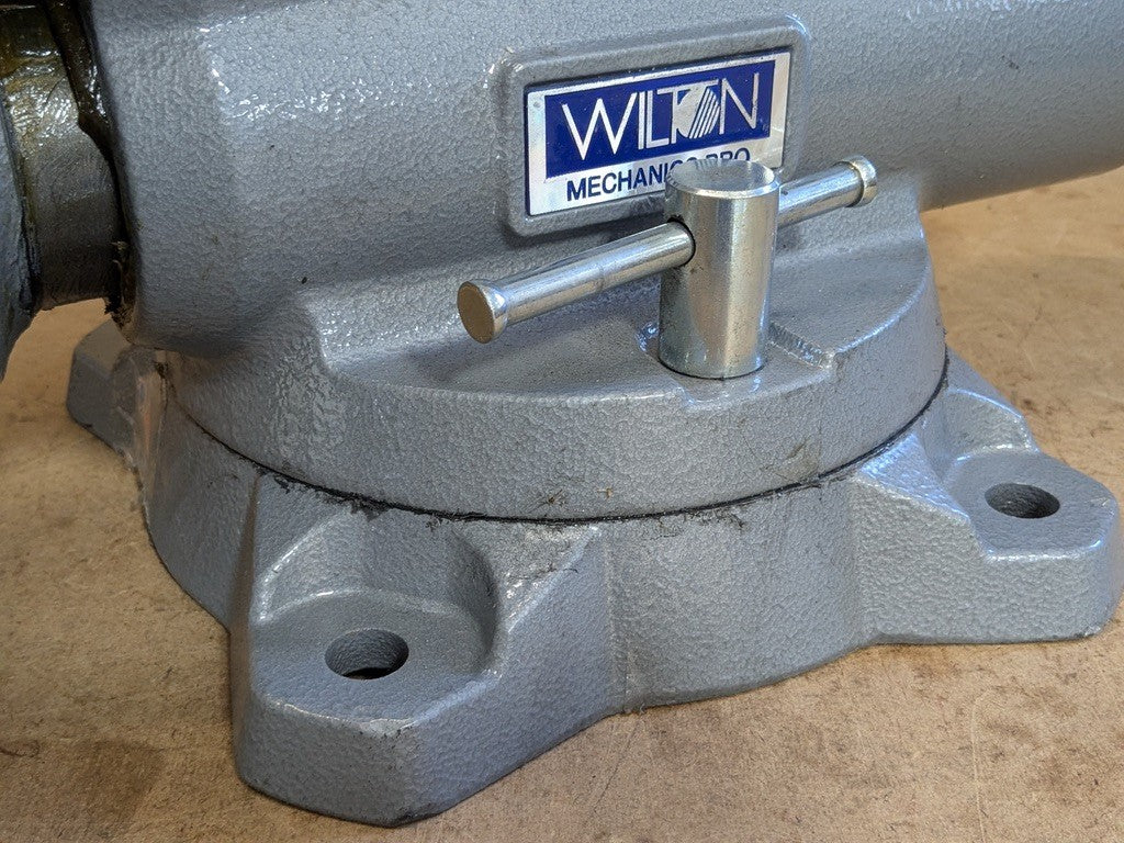 Wilton Mechanics Pro Bench Vise w/ Swivel Base 8" Jaw Width 8-1/2" Opening