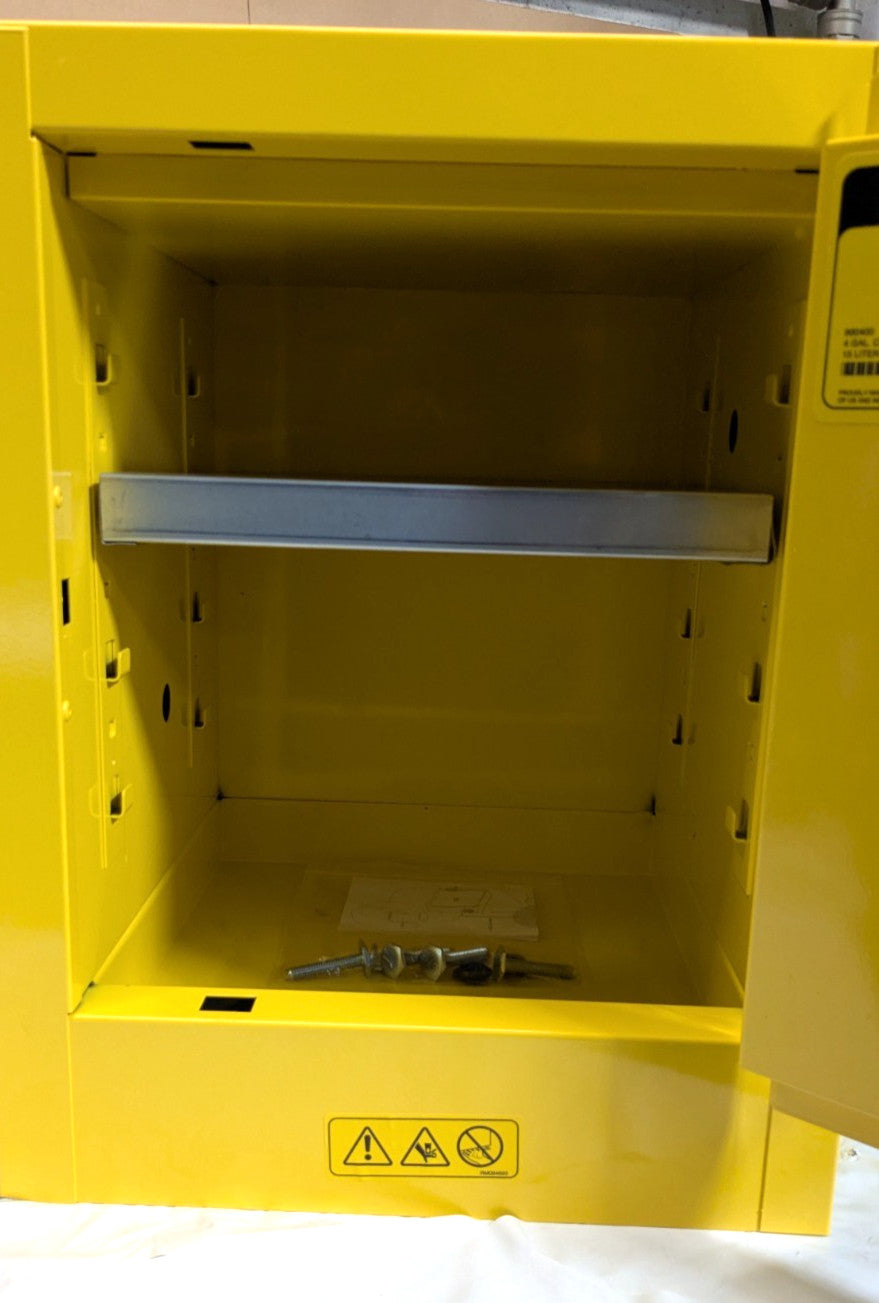 JUSTRITE Bench Top Cabinet 22x17x17 NFPA Code 30 / OSHA  890400 *Scratch &amp; D