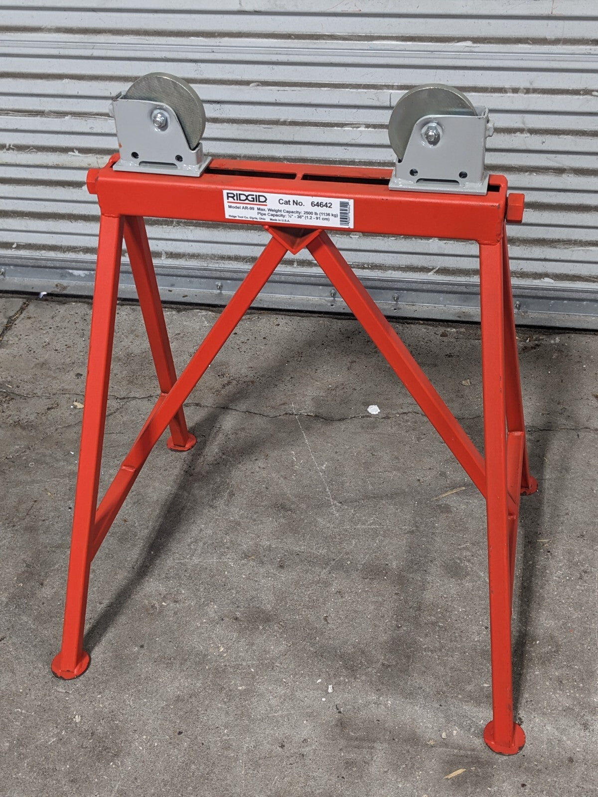 Ridgid Pipe Stand w/ Adjustable Steel Roller Heads 1/4" to 36" Capacit