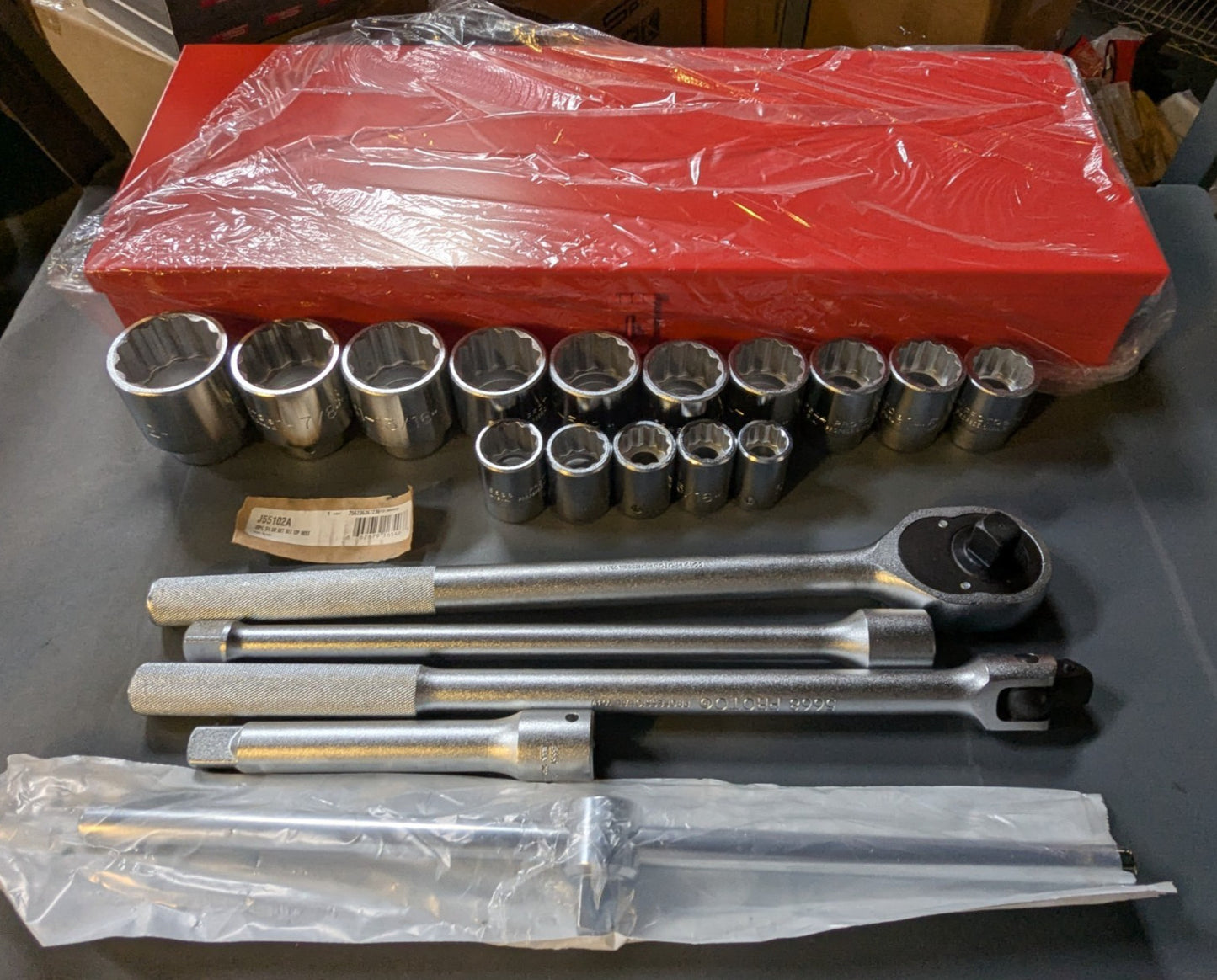 Proto 20 Piece Socket Set w/Metal Box 3/4" Drive 12 PT J55102A
