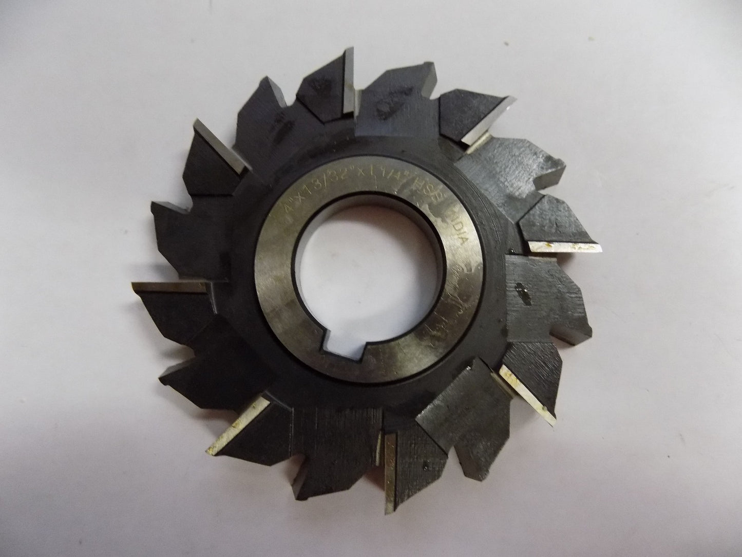 Interstate Staggered Teeth Side Milling Cutter 4" x 13/32" x 1-1/4&quo