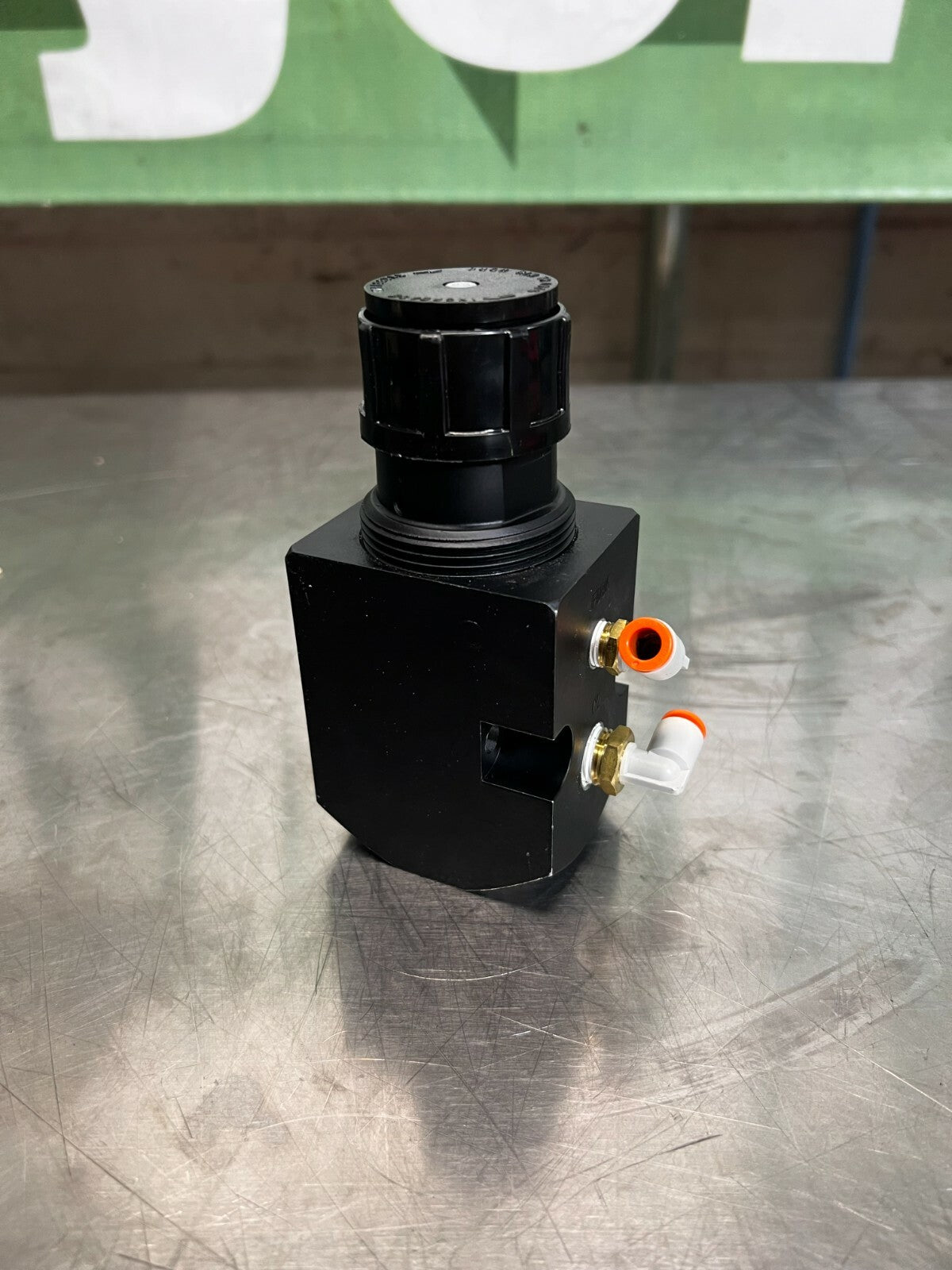 Norgren 1/4 NPT Feedback Pilot Aluminum Regulator, 10 - 250 PSI R41-204-BNSA