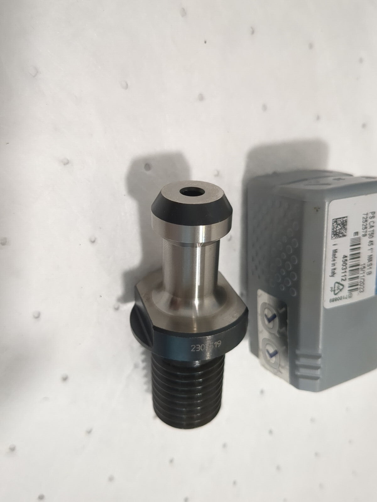 ISCAR Retention Knob: CAT50, 1-8 Thread 45 ° Angle Radius 4503112