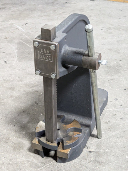 Dake Single Leverage Manual Arbor Press 3 Ton Max. Pressure 901006