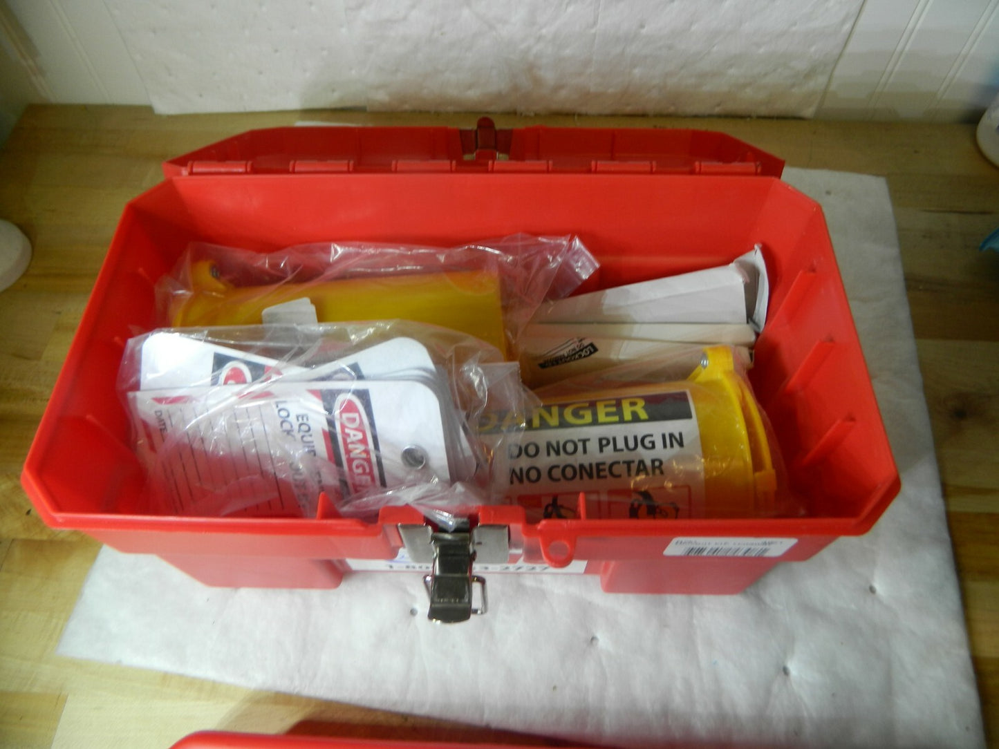 NMC 40 Piece Electrical Lockout Kit WITH EXTRAS!! ELOK1