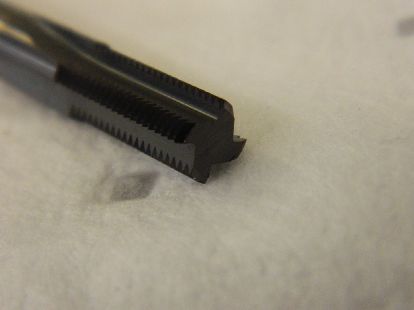 SOLID CARBIDE THREAD MILL 5163214-1CSZ