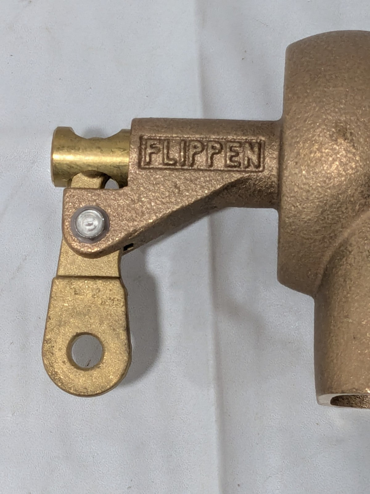 Watts 2" Pipe, Bronze, Mechanical Float Valve, 165 psi 0780014