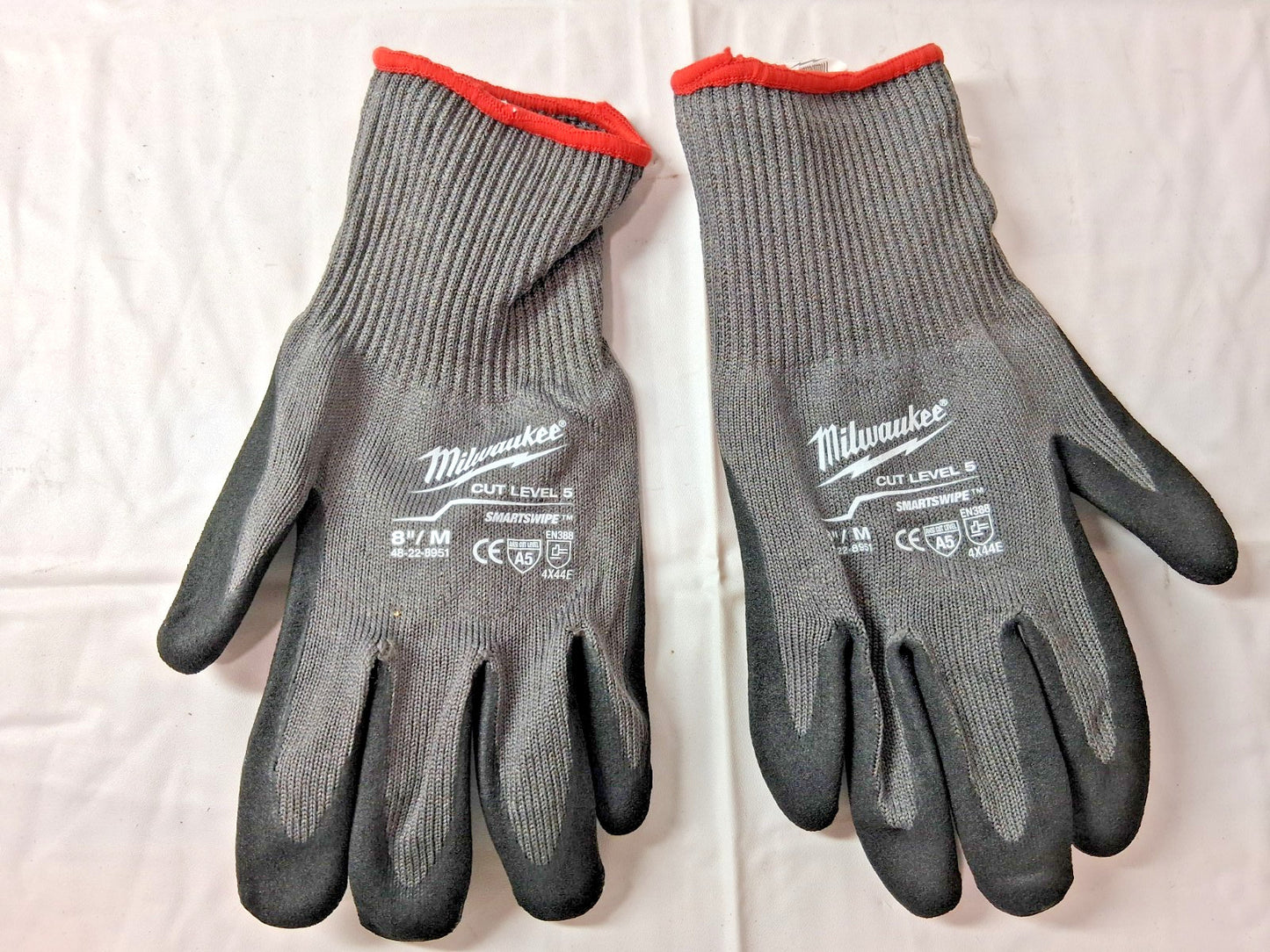 Milwaukee Cut Level 5 Nitrile Dipped Gloves QTY12 pairs 48-22-8951B